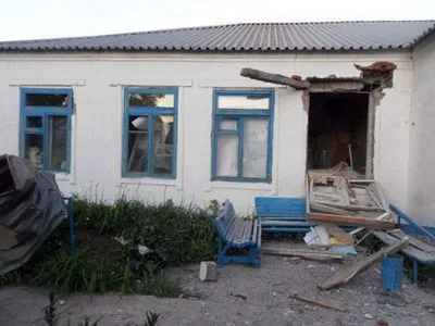 Боевики обстреляли школу в Донецкой области