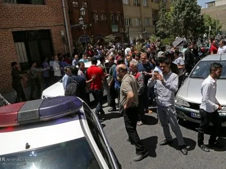 napadi-v-iranskomu-parlamenti-ta-mavzoleyi-bilshe-10-zagiblikh