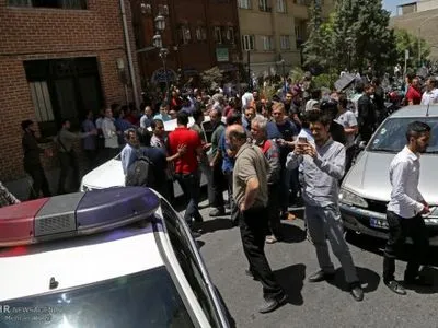 Нападения в иранском парламенте и мавзолее: более 10 погибших