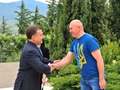 С.Полторак нагородив учасників АТО, які проходять реабілітацію у Грузії