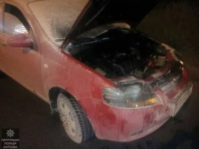 Машина горела на автозаправке в Харькове