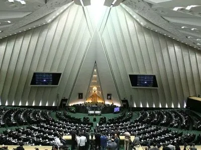 В парламенте Ирана произошла стрельба, есть раненые - СМИ