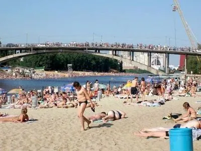 В Киеве открыли 11 пляжей