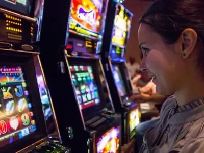 Найбільш вразливими до азартних ігор є підлітки – психолог