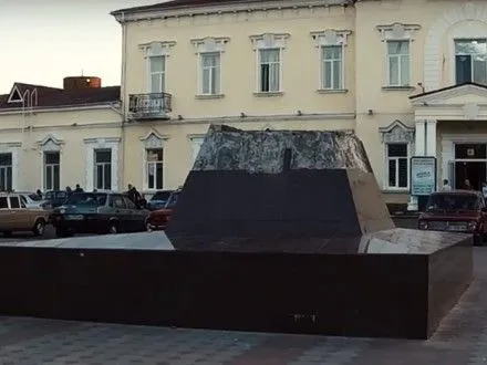 Пам’ятник Г.Котовському демонтували в Одеській обл