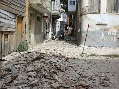 Власти Греции сообщили о первой жертве землетрясения на острове Лесбос