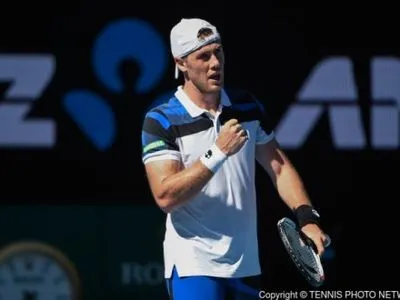 Теннисист И.Марченко одержал первую победу на травяном покрытии за последние два года