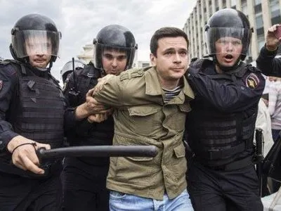 Кількість затриманих на акції в Москві зросла до 731 осіб