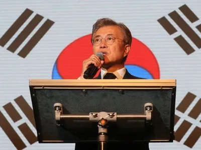 Президент Південної Кореї запропонував провести чемпіонат світу з футболу спільно з КНДР
