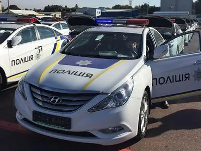 Автомобілі дорожньої поліції обладнають камерами вимірювання швидкості