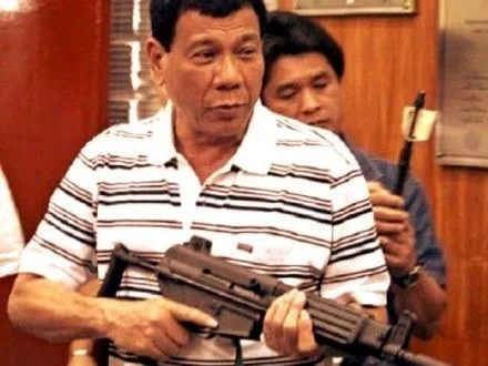 Президент Філіппін заявив, що не просив допомоги у США