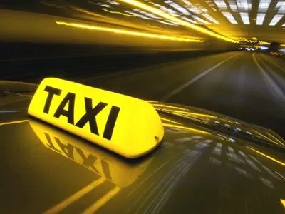 В Одессе таксист пытался зарезать пассажира, которому не понравился сервис