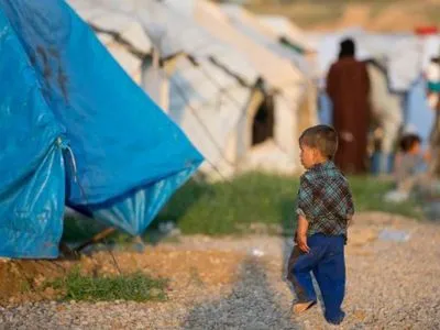 У таборі біля Мосула сталося масове отруєння біженців