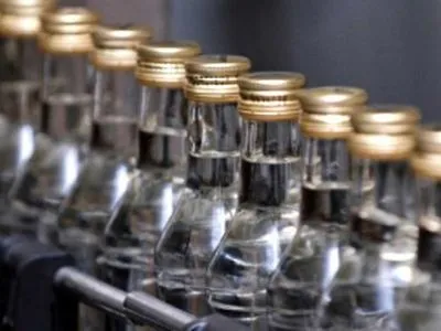 На Буковине правоохранители выявили склад контрафактной водки