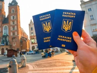 Граница с ЕС по "безвизу" пересекли почти 3,2 тыс. украинцев