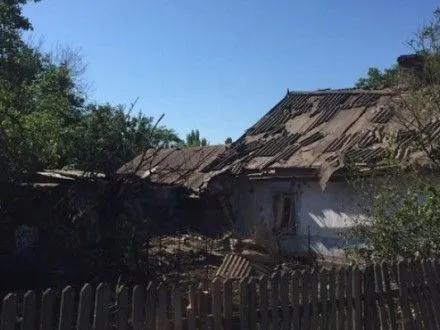 Бойовики вночі обстріляли житловий квартал Ольгінки - СЦКК
