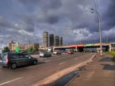 Окружной админсуд запретил переименовывать проспект Ватутина на Шухевича в Киеве