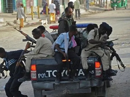 Замінований автомобіль вибухнув в столиці Сомалі: загинули щонайменше дев'ять осіб