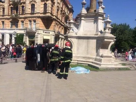 Поліція вирішує питання щодо відкриття провадження за фактом ДТП біля церкви у Львові