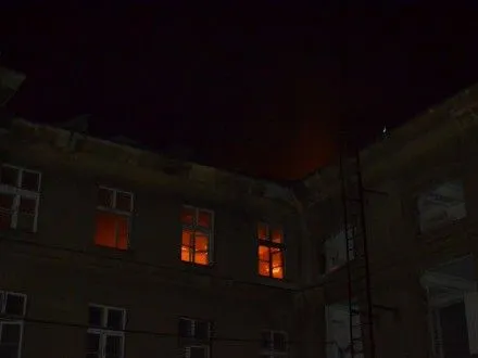В Одесі під час пожежі в будівлі вибухнув газовий балон