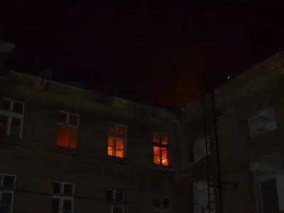 В Одессе во время пожара в здании взорвался газовый баллон