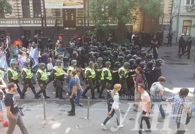 Очередные столкновения произошли во время Марша равенства в Киеве