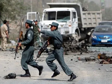 В Афганистане пятеро смертников напали на отделение полиции