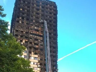 Кількість загиблих і зниклих безвісти після пожежі в Лондоні зросла до 79 осіб