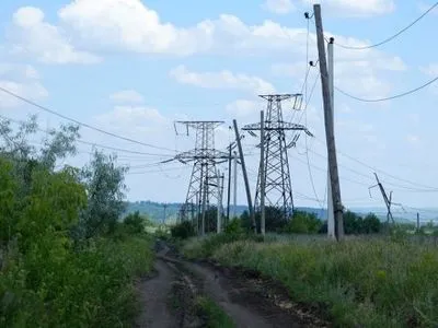 Роботи з відновлення електропостачання розпочалися біля Майорська