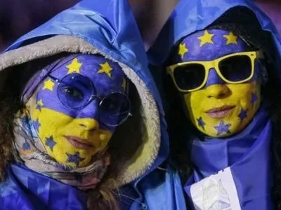 Присоединение к ЕС поддерживают 57% украинцев - опрос