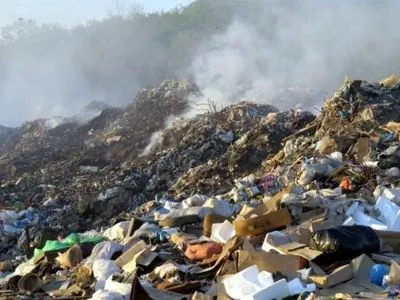 Масштабна пожежа сталась на сміттєзвалищі в Львівській області