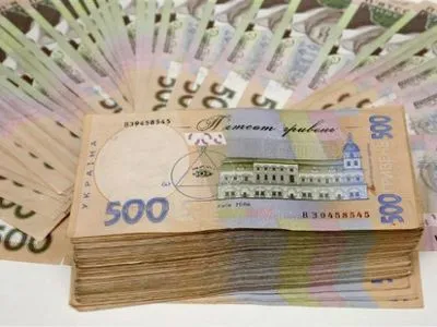 Жителя Ужгорода две женщины обманули на более чем 1 млн грн