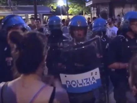 v-italiyi-proyshli-protesti-proti-vvedennya-nichnikh-zaboron-na-prodazh-alkogolyu