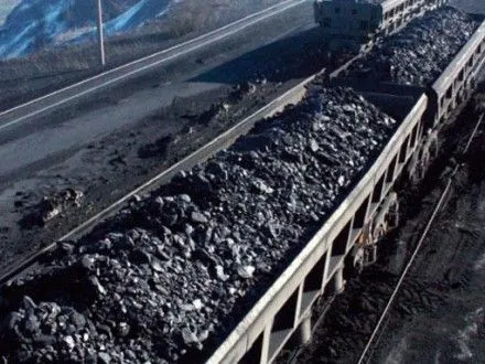 Ни одна украинская компания не закупает уголь у России - В.Гройсман
