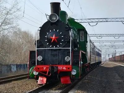 Ретропоїзд та дитяча залізниця працюватимуть у Києві в День Конституції