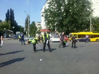 МВД: в результате взрыва автомобиля в Киеве пострадал пожилой мужчина