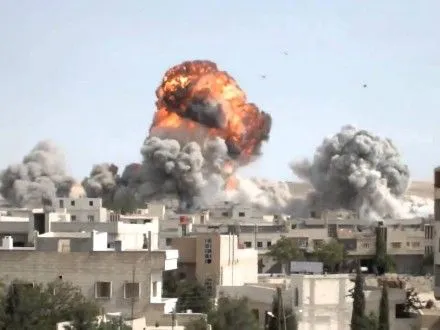 Авиаудар нанесли по Сирии, по меньшей мере 15 человек погибли
