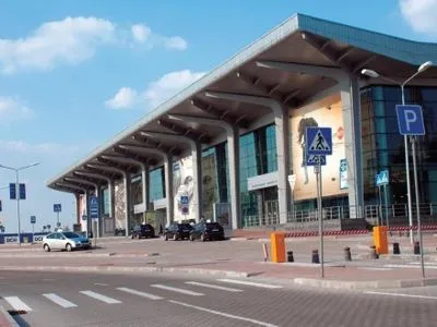 Из-за кибератаки регистрацию на рейсы в аэропорту Харькова проводят в ручном режиме