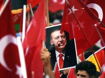 Правительство ФРГ не позволит Р.Эрдогану выступить перед турками в Гамбурге