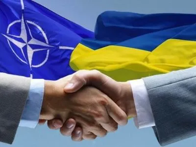 С.Полторак встретится с генсеком НАТО