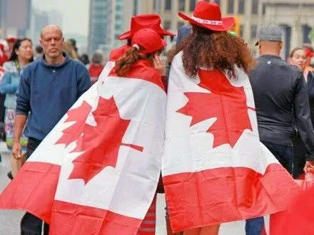 П.Порошенко поздравил канадцев с 150 - летием Канады