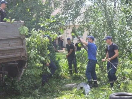 Обесточенными в Украине остаются 136 населенных пунктов
