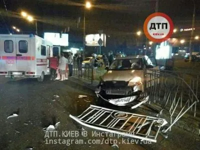 В результате ДТП в Киеве пострадали 3 человек