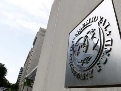 МВФ отложил выделение 5-го транша Украине до осени - СМИ