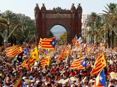 Каталония "немедленно" провозгласит независимость в случае "удачного" референдума