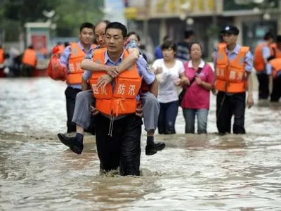 Из-за наводнений в Китае погибло 56 человек