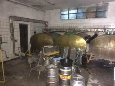 Налоговики ликвидировали в Ровенской области подпольный цех по изготовлению пива