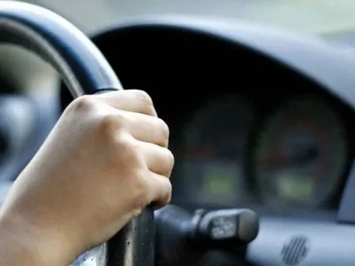 Термін дії водійських прав в Україні має бути 10-15 років - експерт