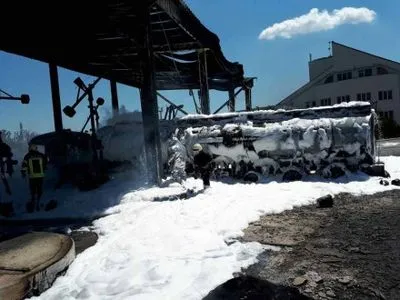 Внаслідок вибуху на нафтобазі під Одесою постраждало двоє людей