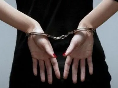 Жінку, яка здійснювала крадіжки в пологових будинках, затримали у Дніпрі